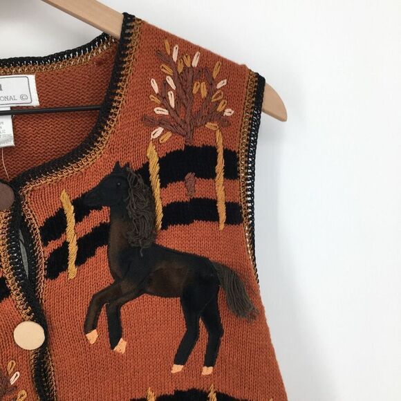 Lisa International Sweater Vest Womens Medium Brown Equestrian Horse Knit NWT #G - Picture 3 of 8
